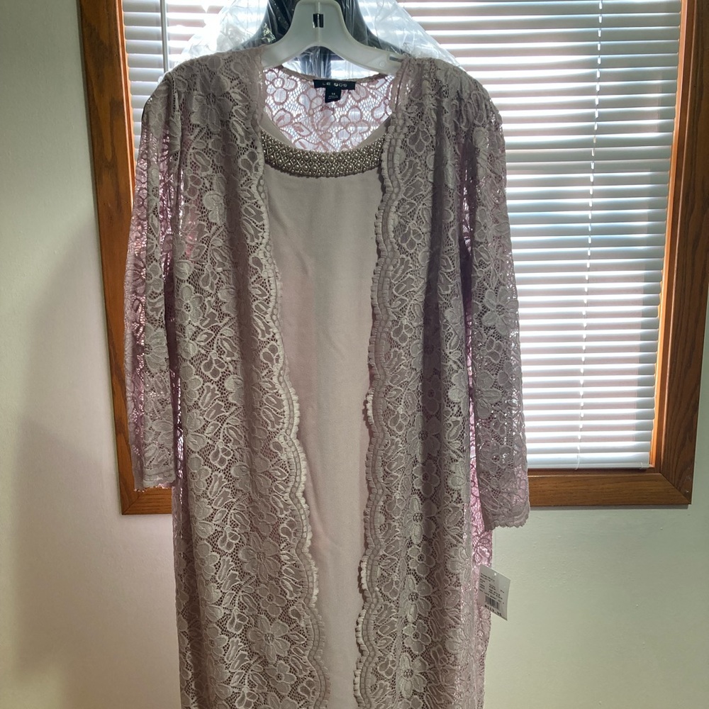 Mauve Le Bos size 14 Wedding Guest Dress/Mother of the Bride dress.
